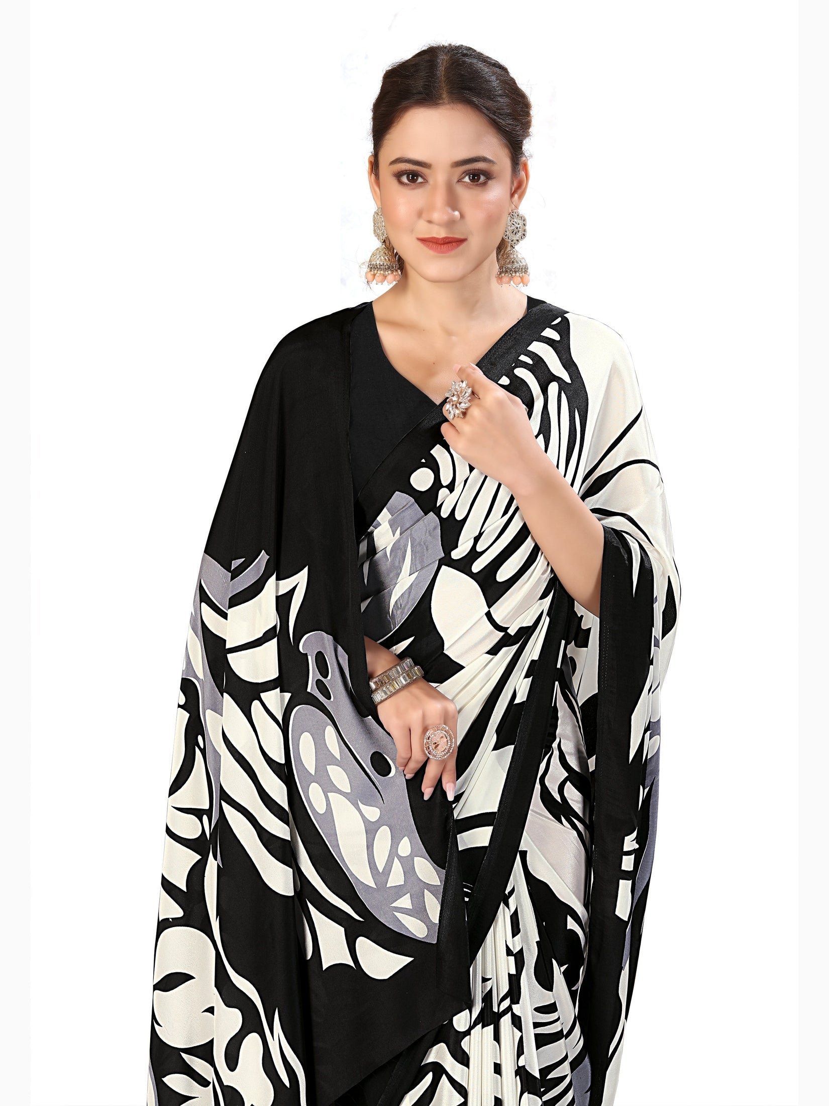 Printed Crepe Saree – White & Black