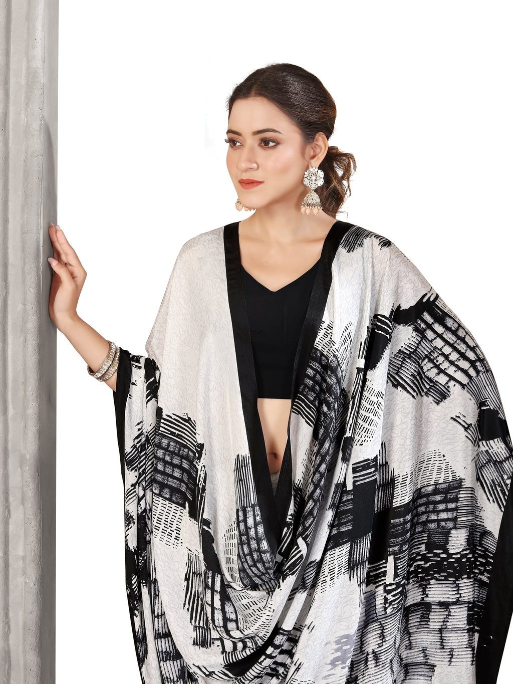 Printed Crepe Saree – White & Black