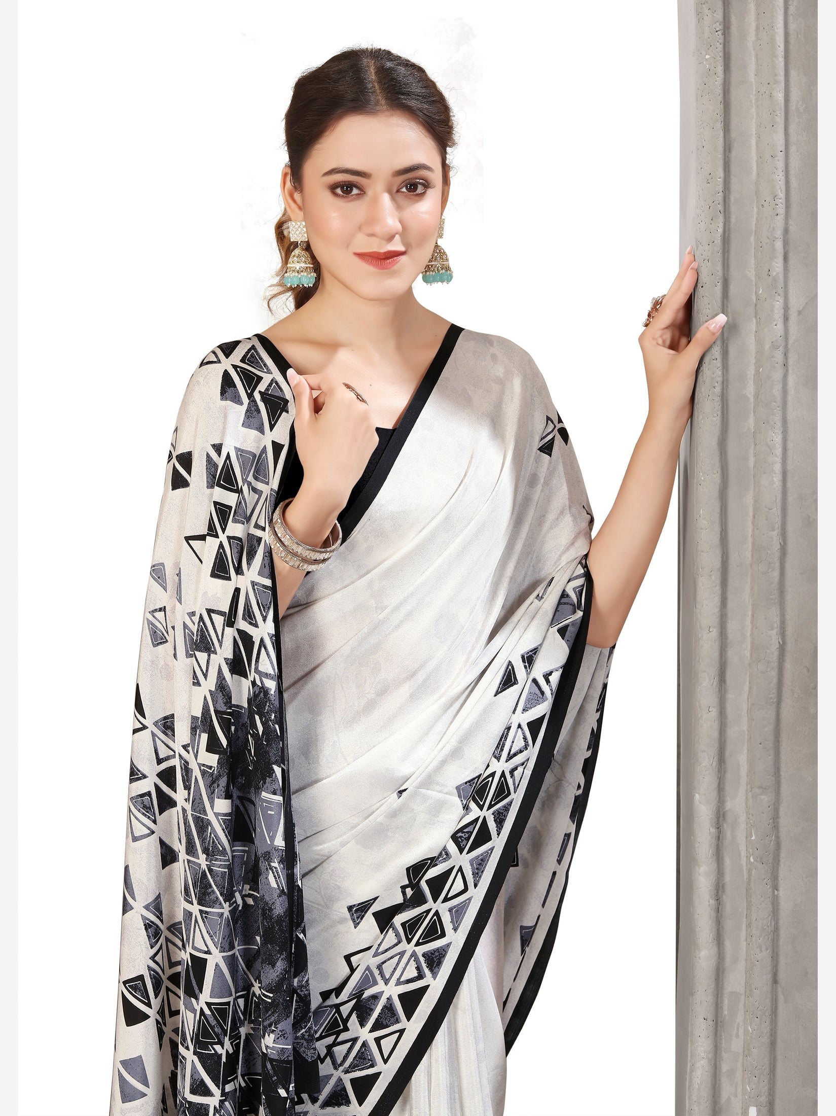 Printed Crepe Saree – White
