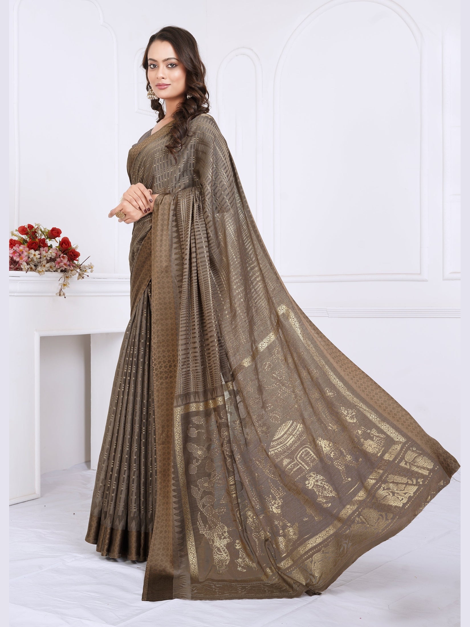 Linen Brasso Saree – Brown