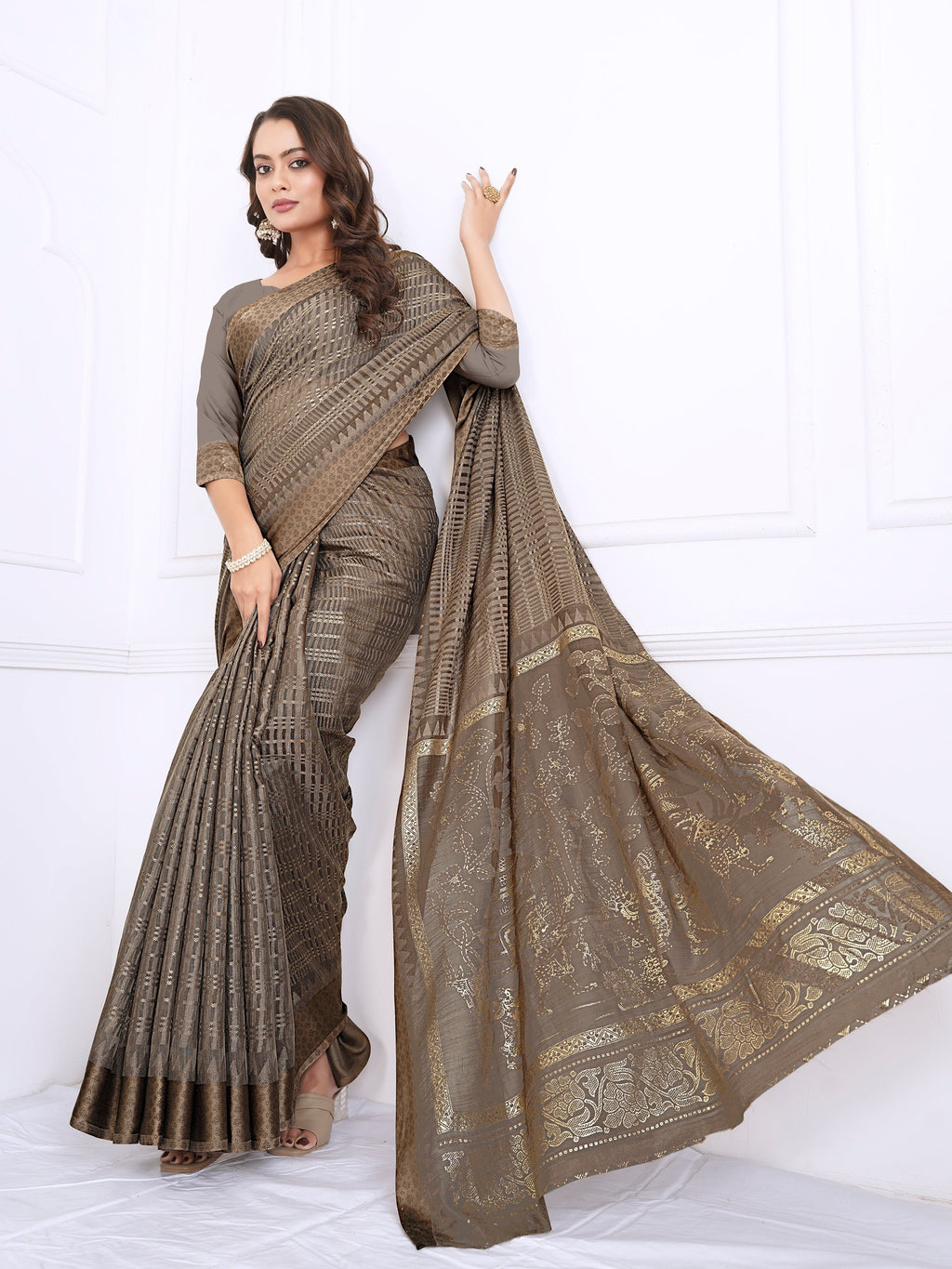 Linen Brasso Saree – Brown